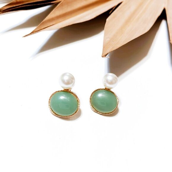 Retro pearl earrings #731 - Picture 1 of 3